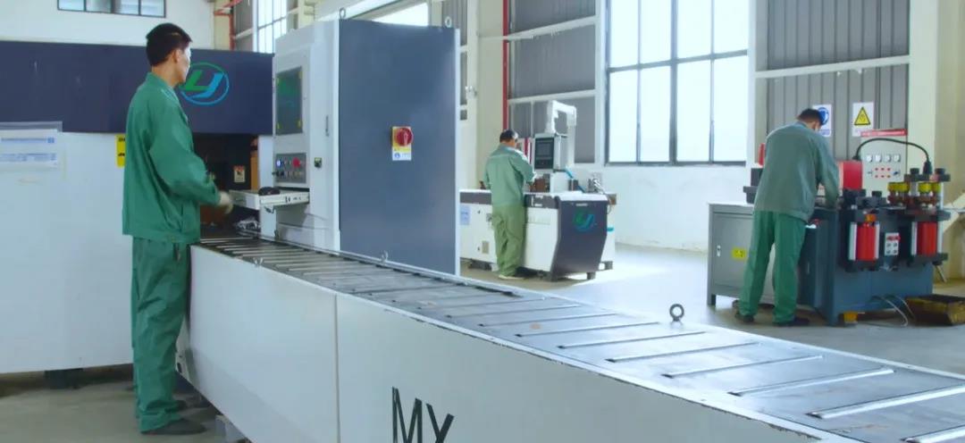 77���� �C ȫ����ȫ����̬�ȵ���������ֱ��ƽ̨