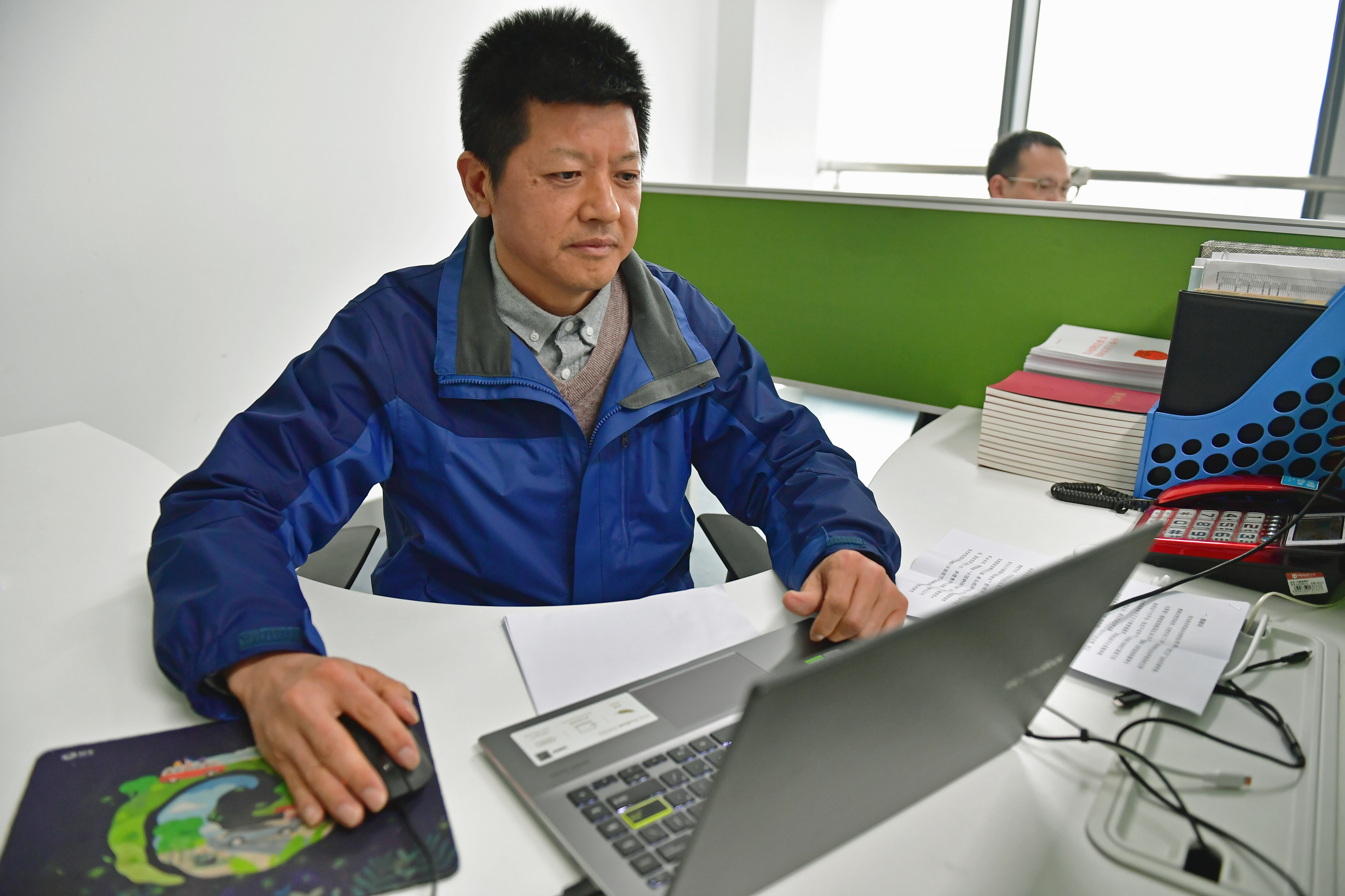 77���� �C ȫ����ȫ����̬�ȵ���������ֱ��ƽ̨