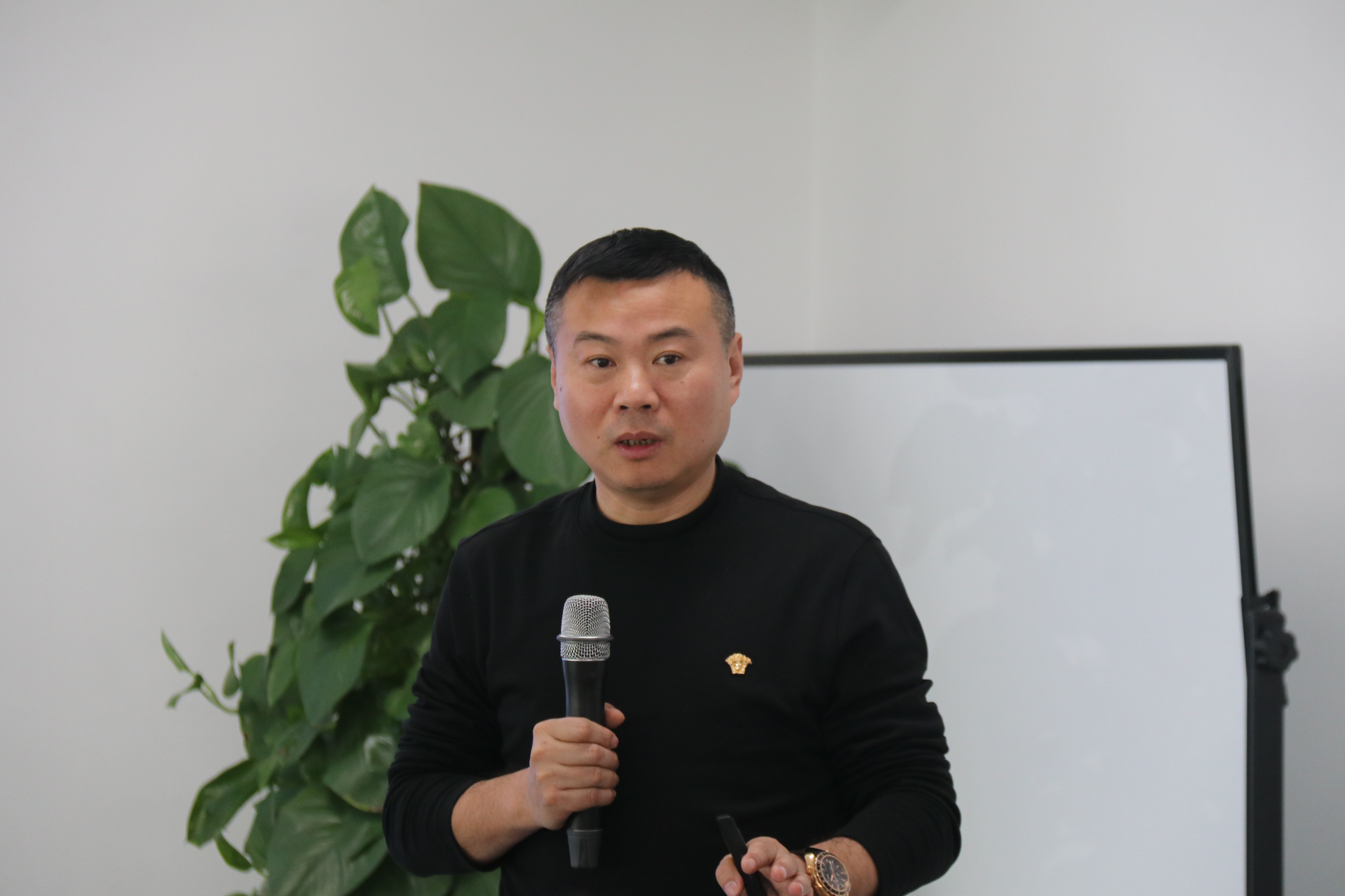 77���� �C ȫ����ȫ����̬�ȵ���������ֱ��ƽ̨