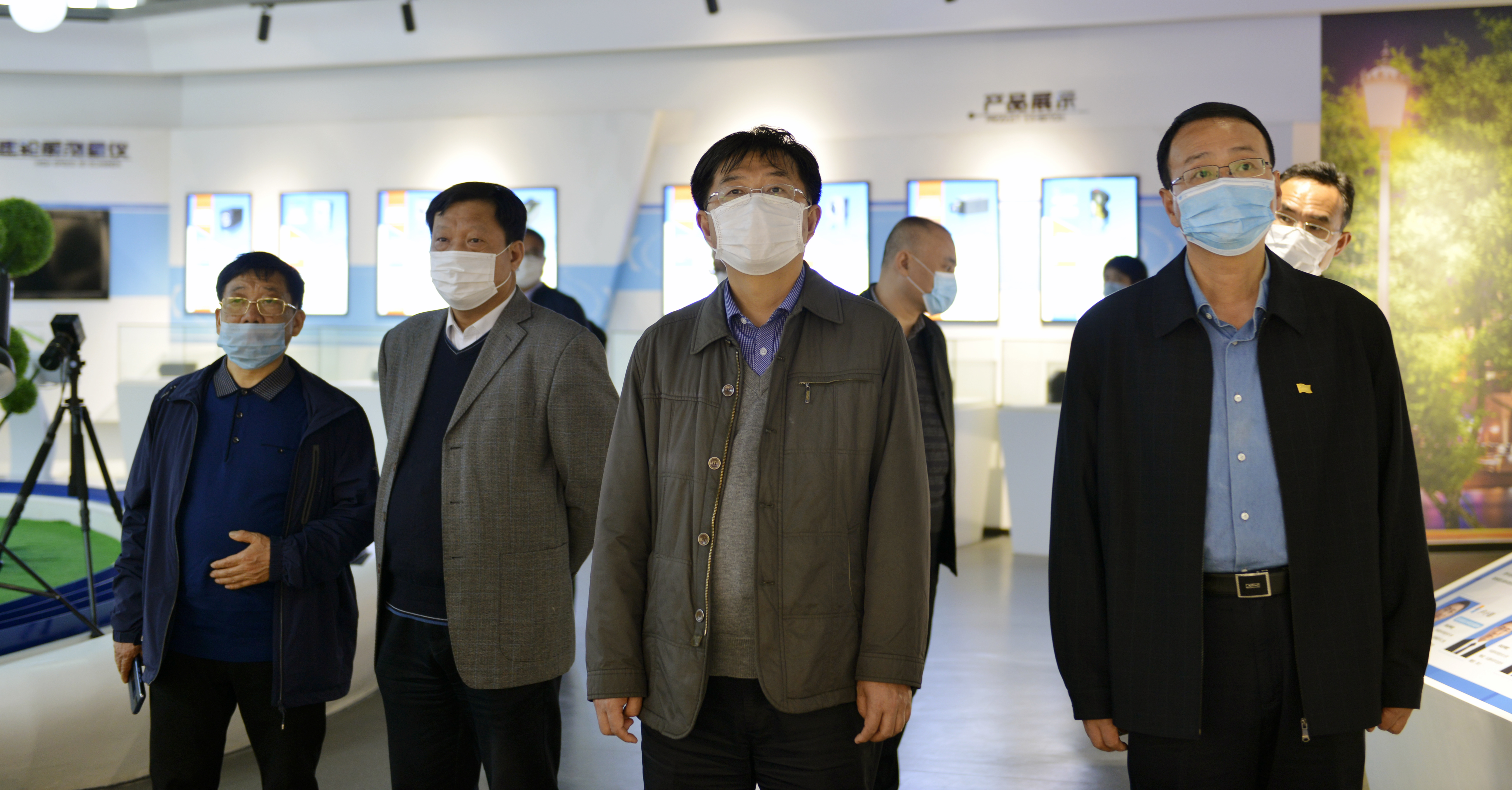 77���� �C ȫ����ȫ����̬�ȵ���������ֱ��ƽ̨