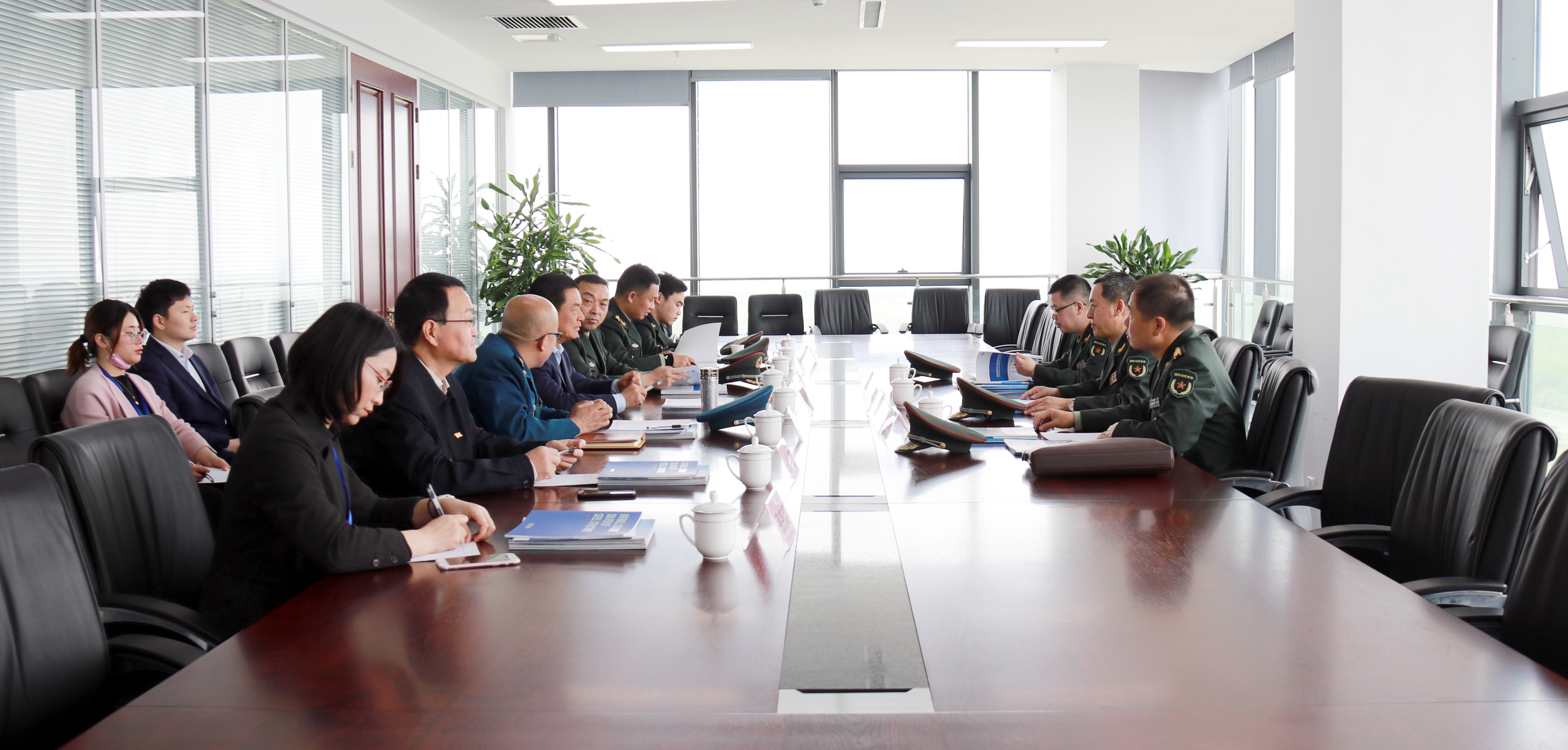 77���� �C ȫ����ȫ����̬�ȵ���������ֱ��ƽ̨