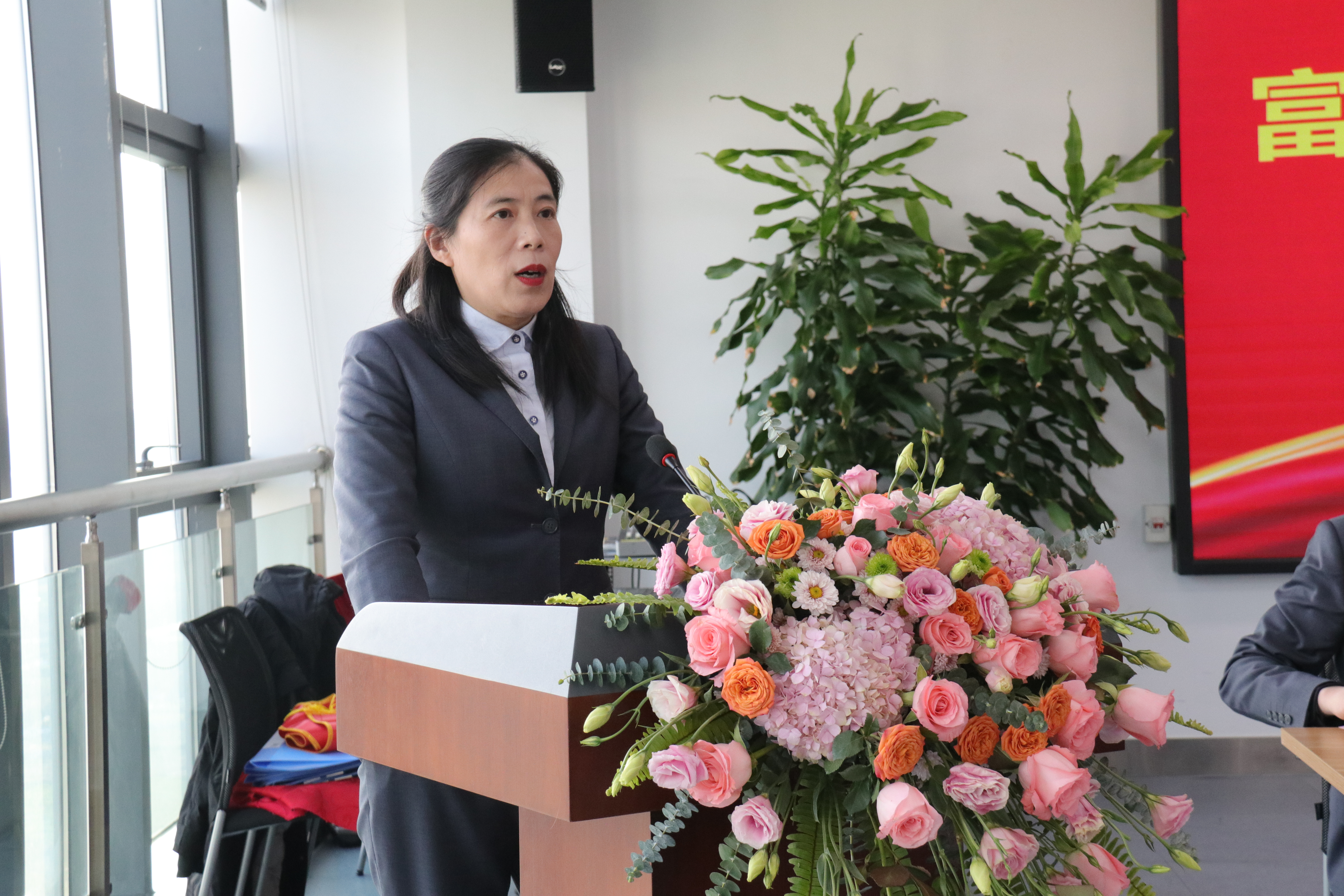 77���� �C ȫ����ȫ����̬�ȵ���������ֱ��ƽ̨