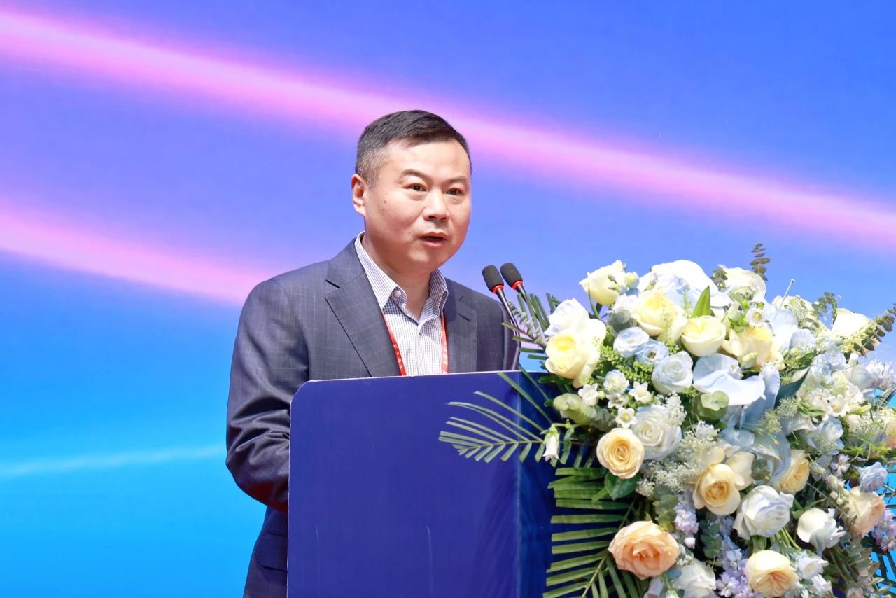 77���� �C ȫ����ȫ����̬�ȵ���������ֱ��ƽ̨