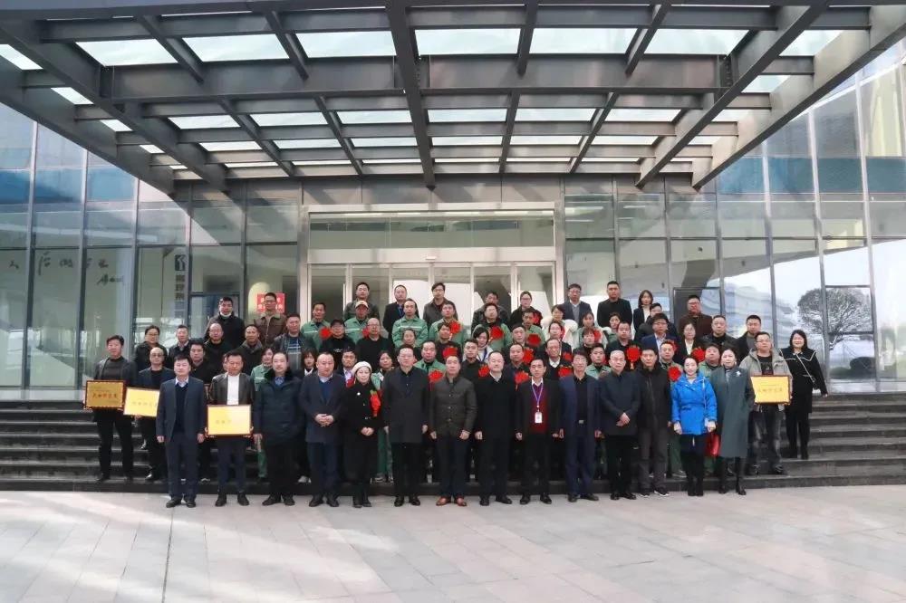 77���� �C ȫ����ȫ����̬�ȵ���������ֱ��ƽ̨