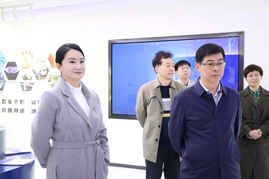 77���� �C ȫ����ȫ����̬�ȵ���������ֱ��ƽ̨