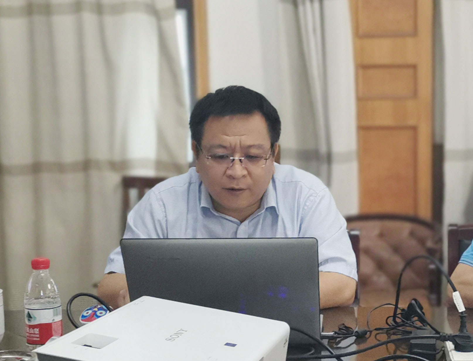 77���� �C ȫ����ȫ����̬�ȵ���������ֱ��ƽ̨