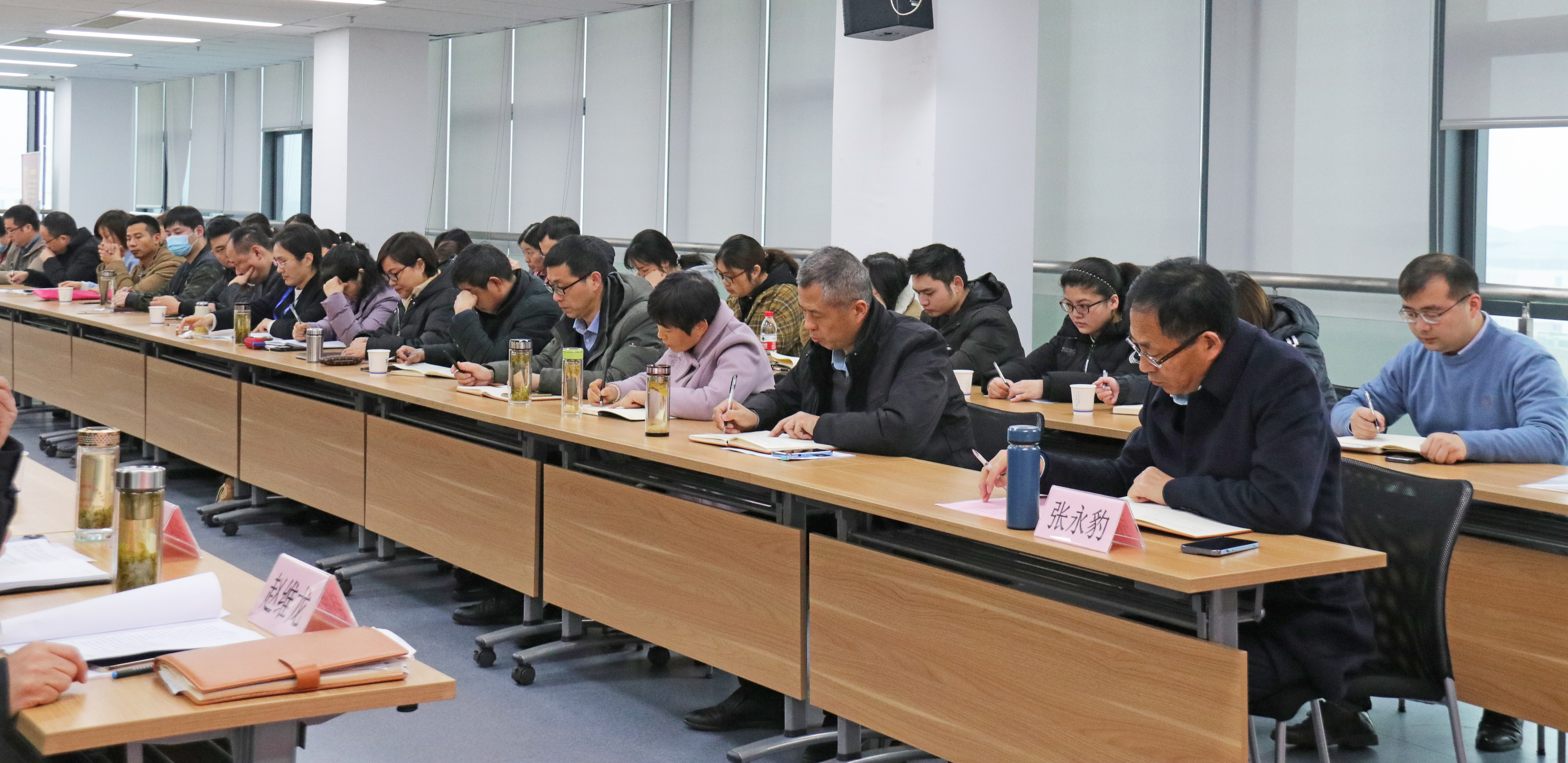 77���� �C ȫ����ȫ����̬�ȵ���������ֱ��ƽ̨