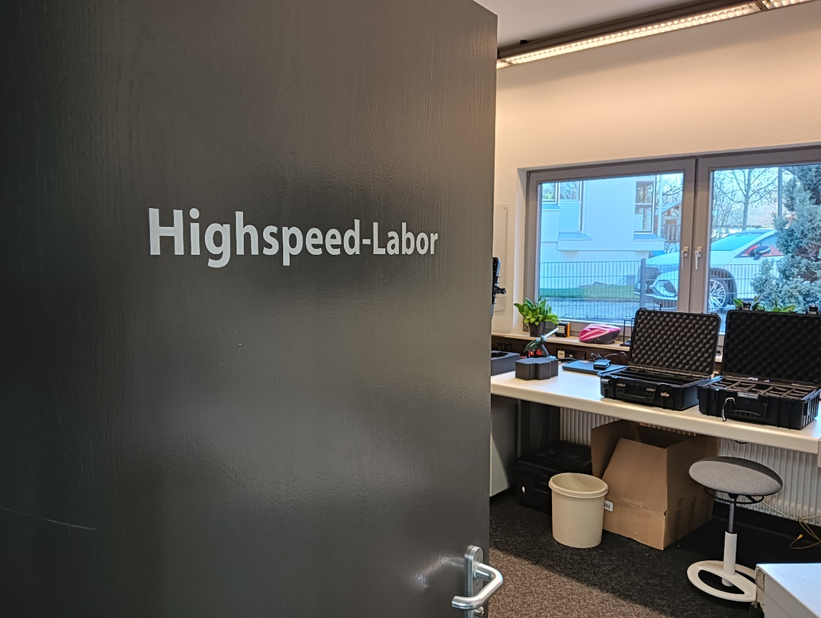 77���� �C ȫ����ȫ����̬�ȵ���������ֱ��ƽ̨