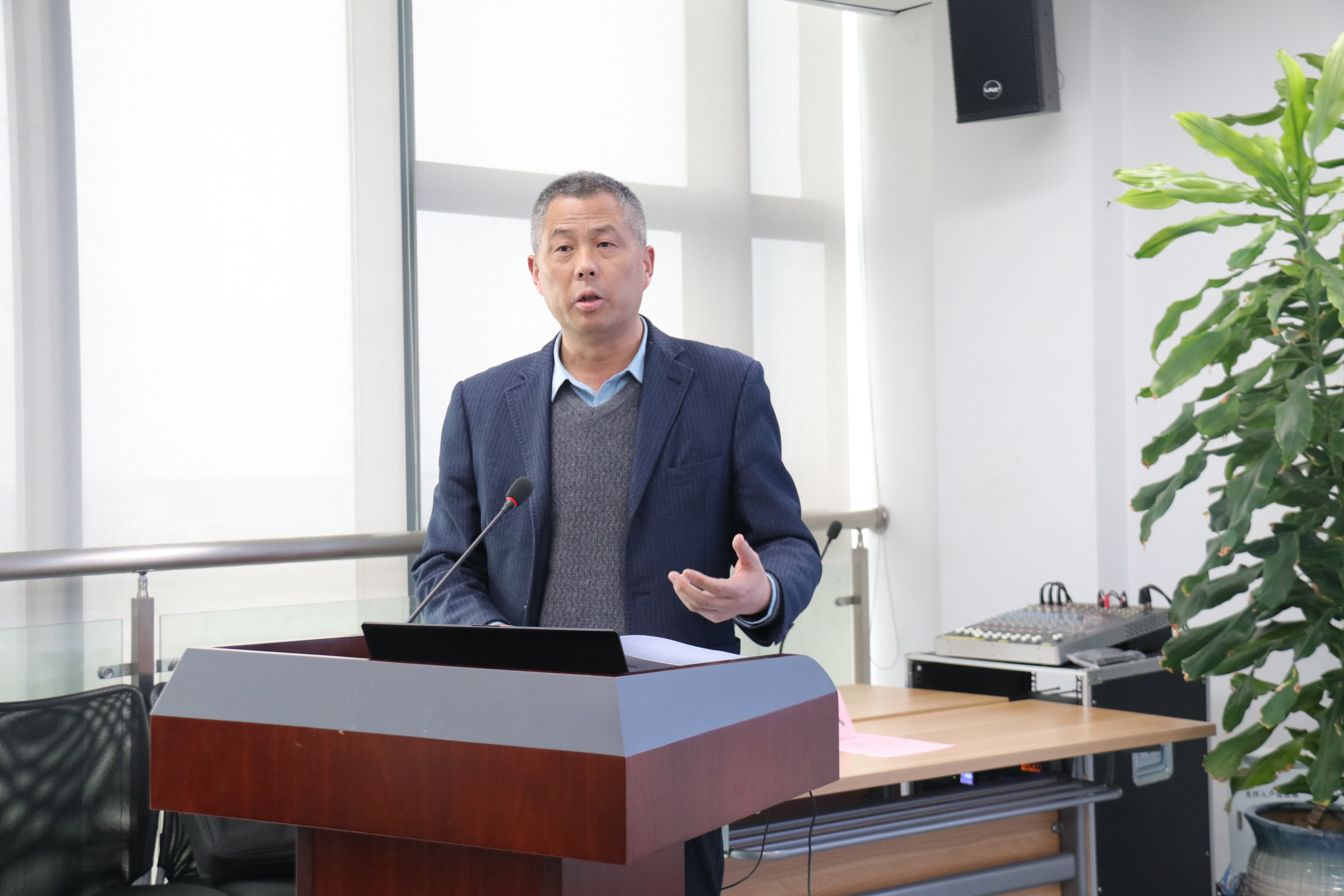 77���� �C ȫ����ȫ����̬�ȵ���������ֱ��ƽ̨