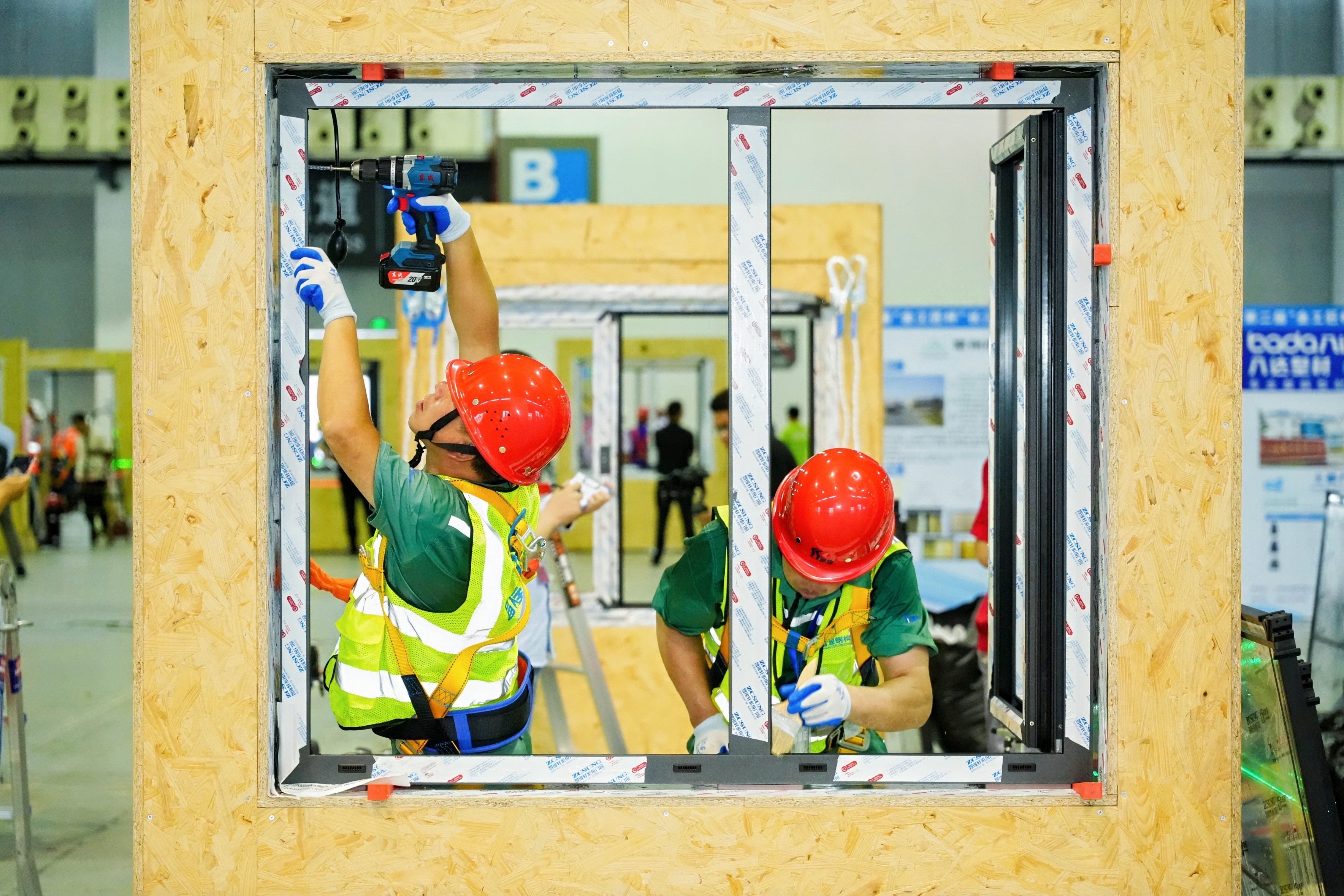 77���� �C ȫ����ȫ����̬�ȵ���������ֱ��ƽ̨